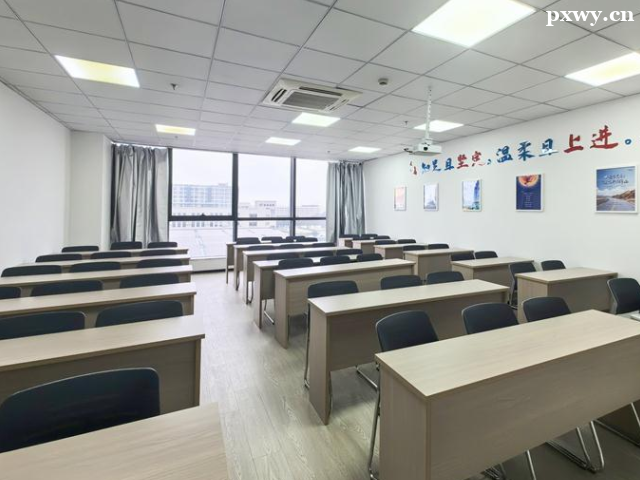 ���ݿ��м���ѧУ�ĸ���