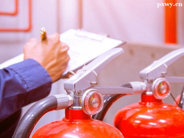 һ����������ʦ�ĸ���У���ĺ�